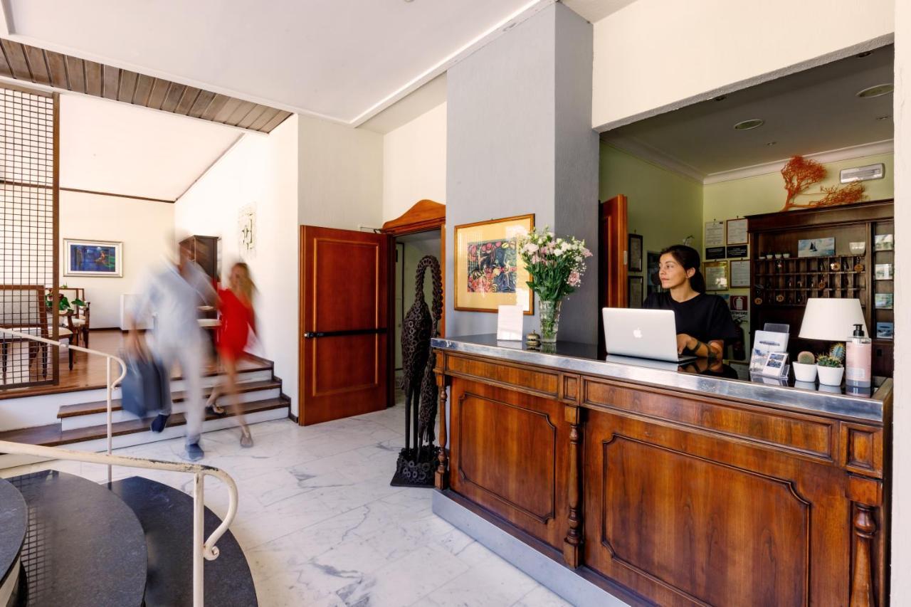 Carpenti Hotel